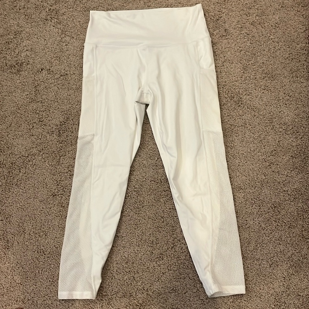 Aerie large white leggings